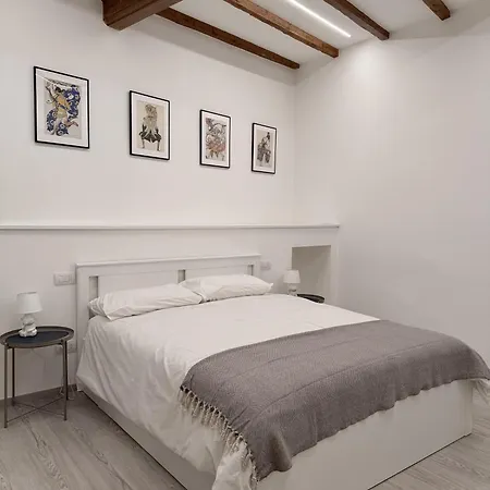 Belvedere 237b Lakeview Luxury Apartment *